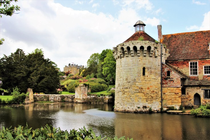 Old and New Scotney Castle